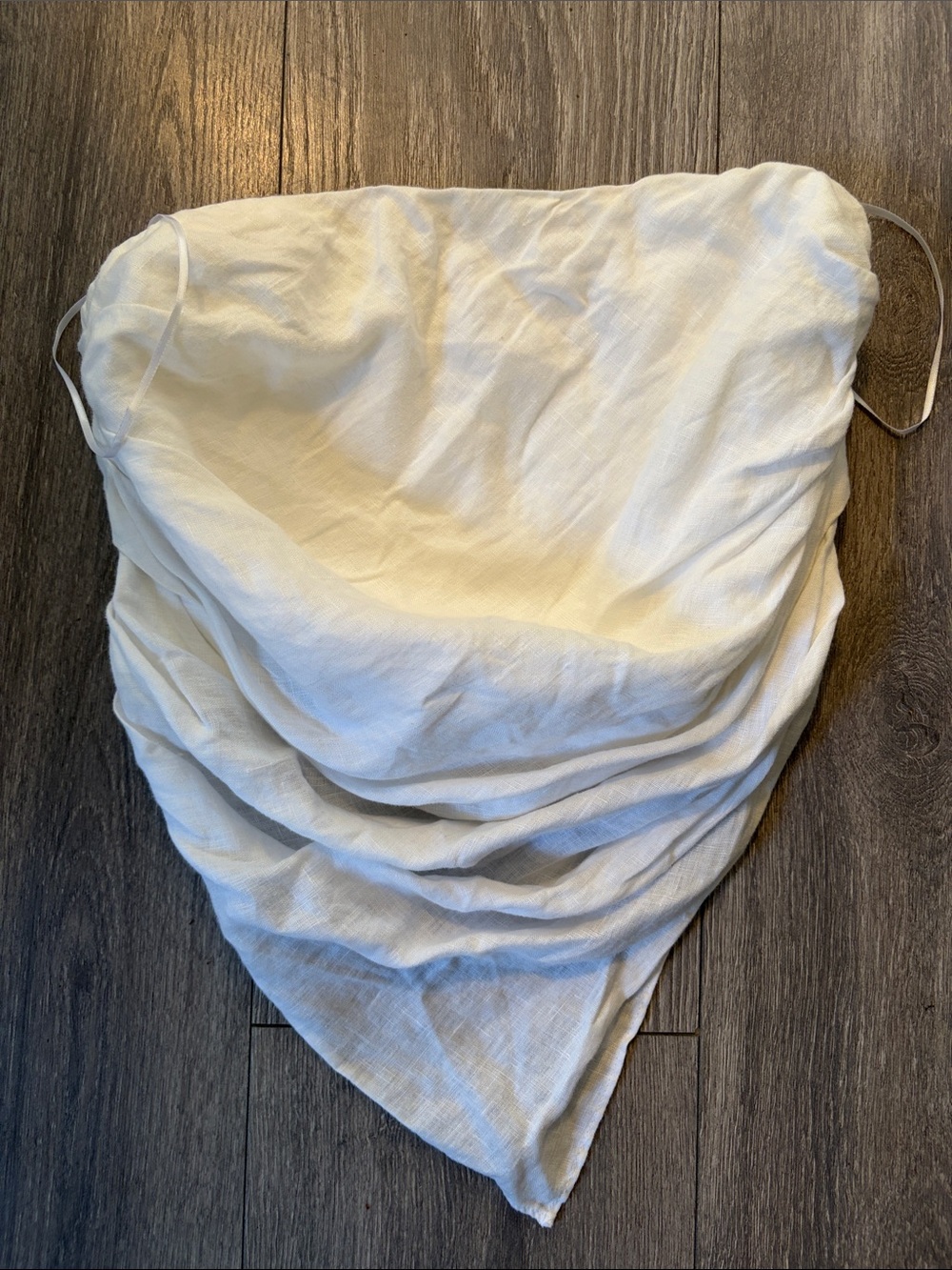 DISSH White linen sleeveless scarf, top size small us 4